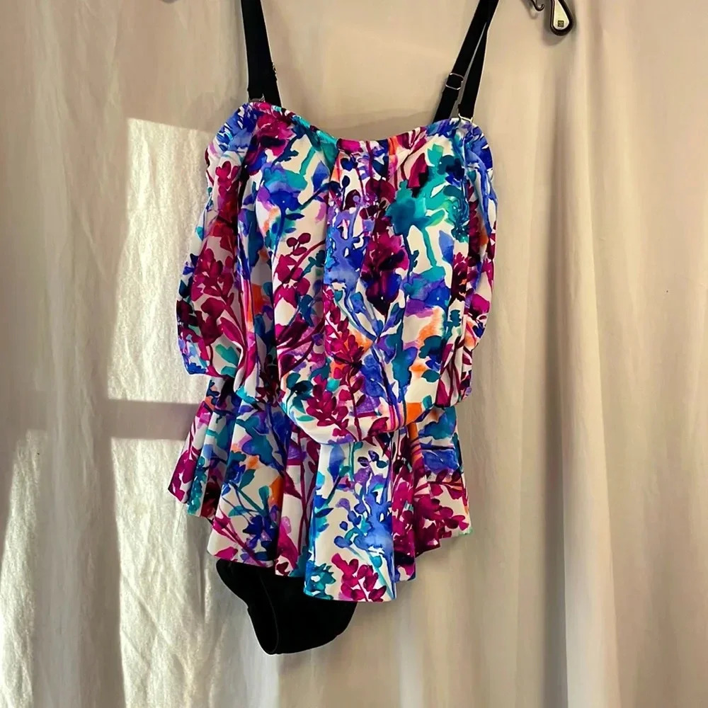 Maxine of Hollywood one piece swimsuit sz10